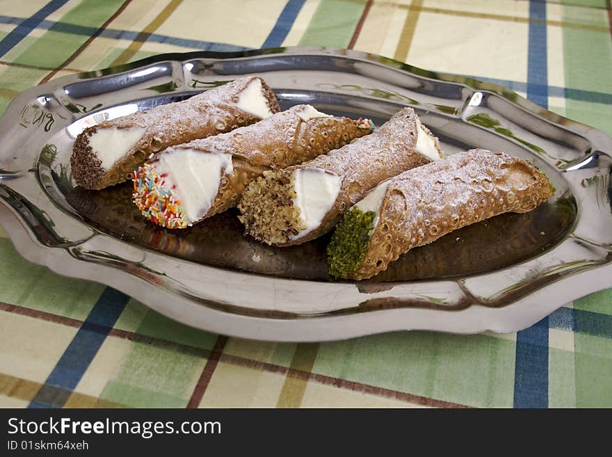 Cannoli di ricotta, Sicilian Pastry