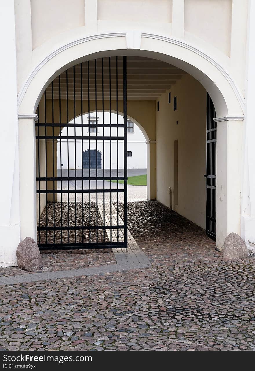 Entrance in arsenal place