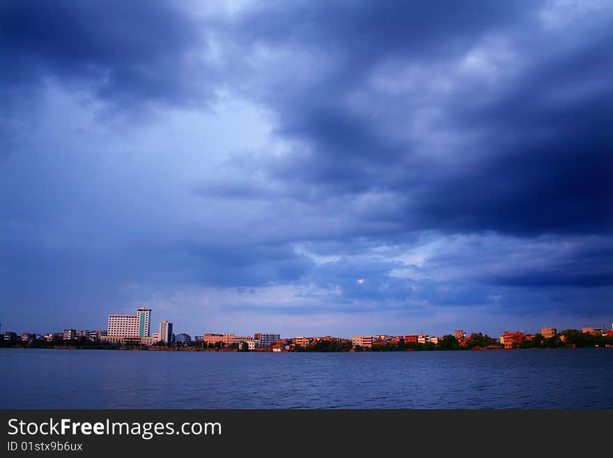 The city before the raining