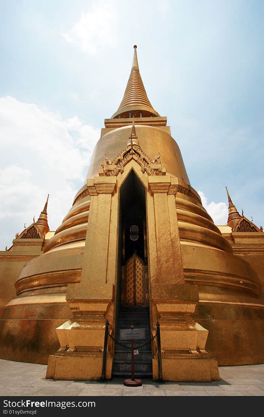 Thai Golden Pagoda At Wat Prakaew