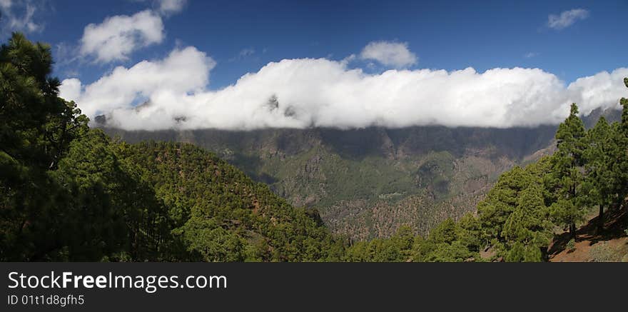 Caldera de taburiente on la palma