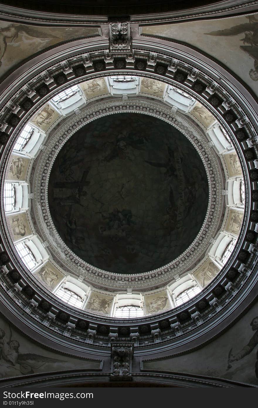 Under the cupola of Resurrection cathedral in Arza