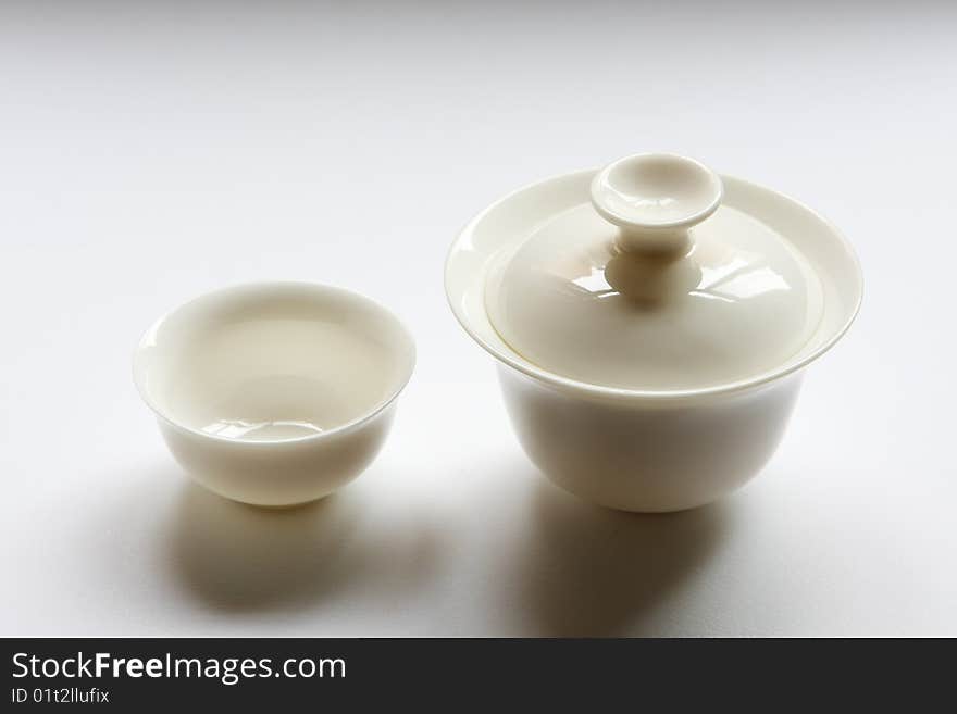 Porcelaneous teacup