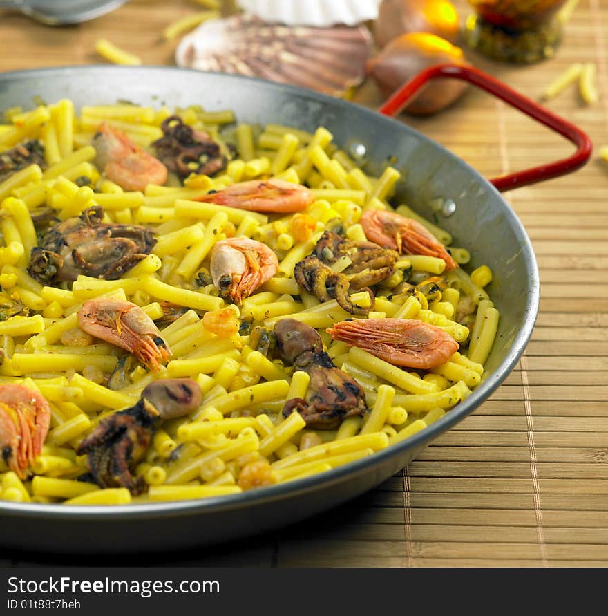 Fidela with prawns and seafood