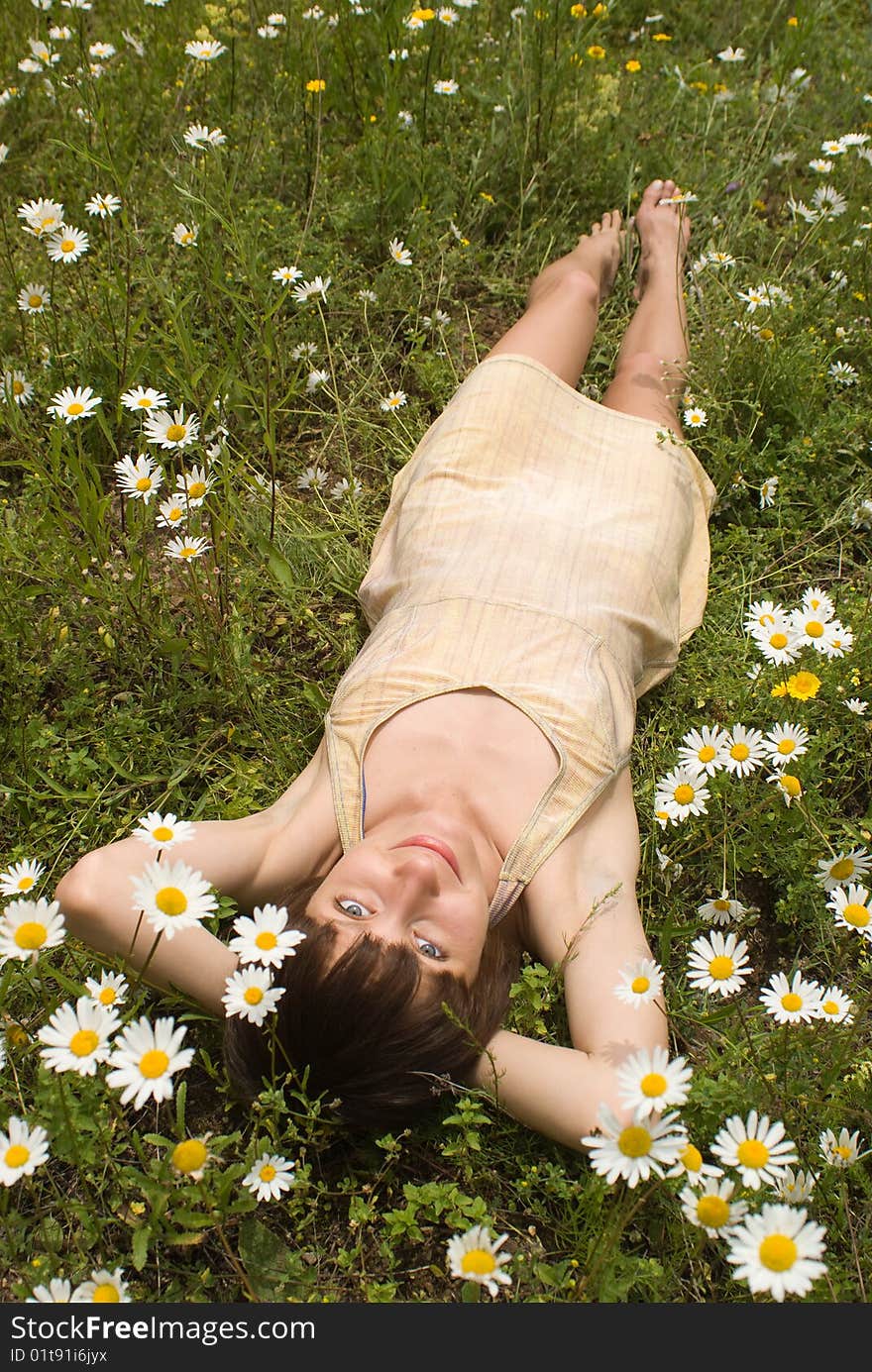 The Portrait  Of Girl In The Middle Of Flower