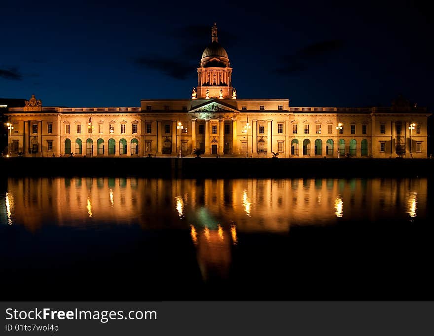 The Custom House at dusk, a neoclassical 18th century building in Dublin, Ireland