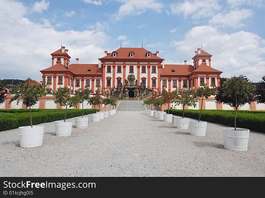 Troja Castle