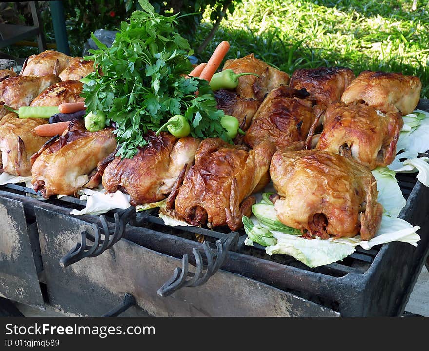 Fried chickens move at restaurant in an exotic kind