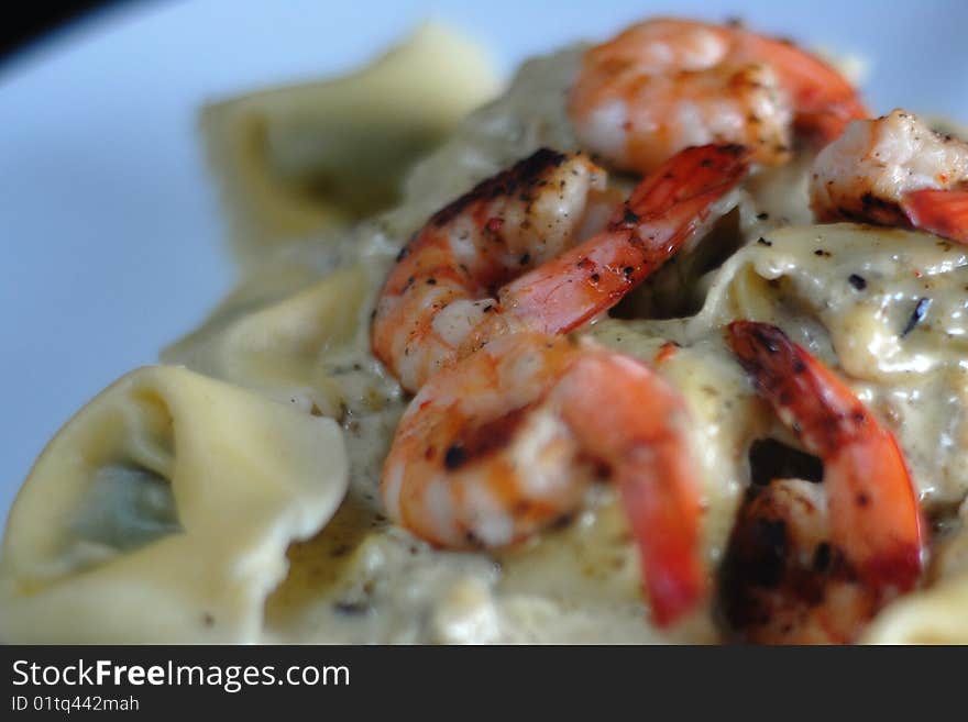 Tortellini with shrimp