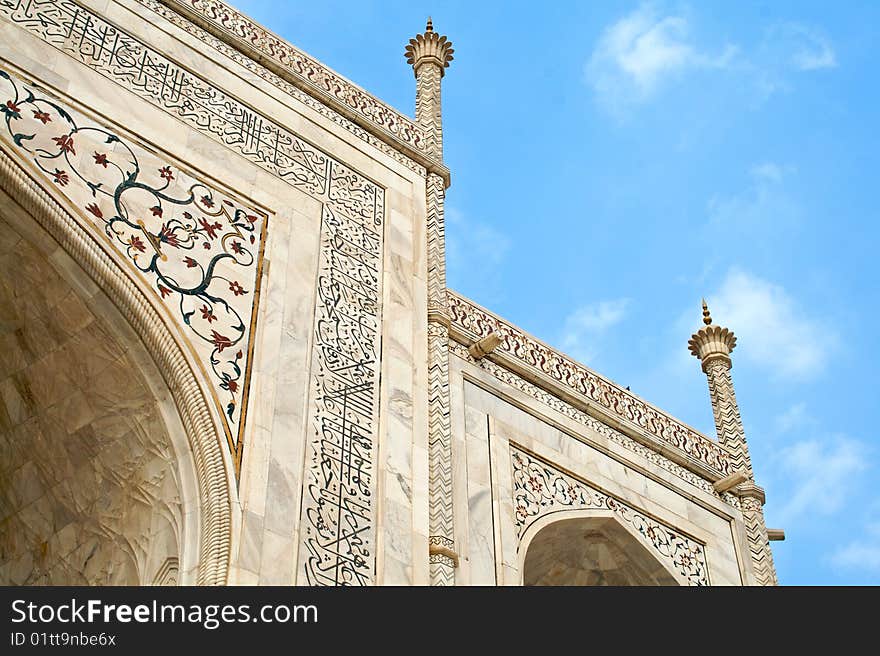 A detail of a carved wall of Taj mahal