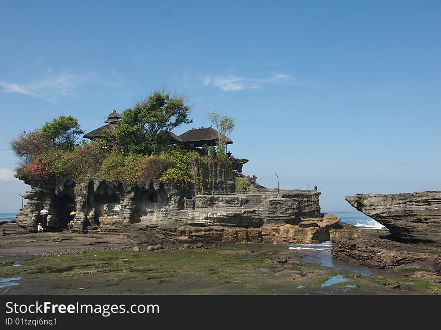 Tanah Lot temple, indonesia Bali