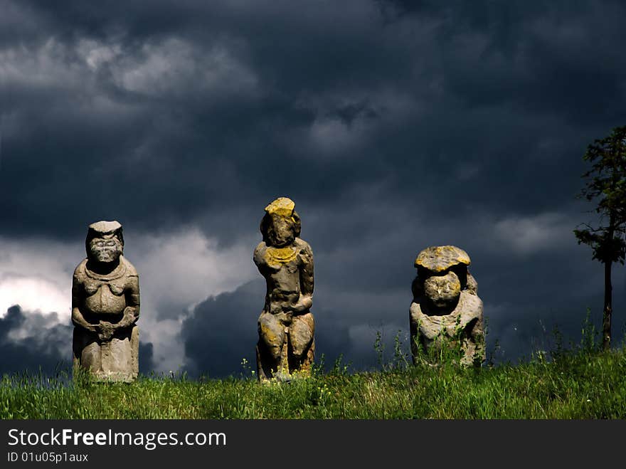 Hystorcal sculptures of a slavonic civilization. Hystorcal sculptures of a slavonic civilization