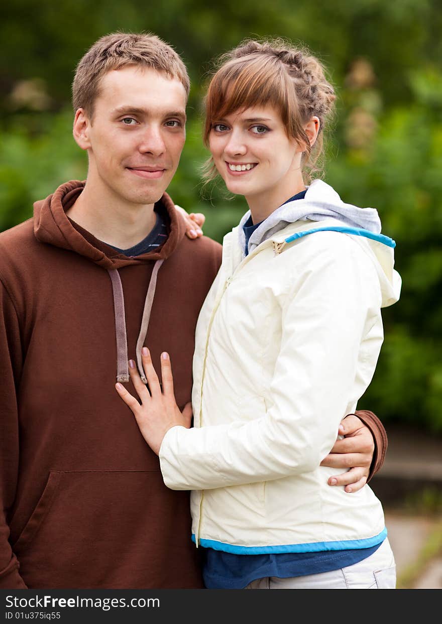 Portrait of a loving couple - shallow DOF