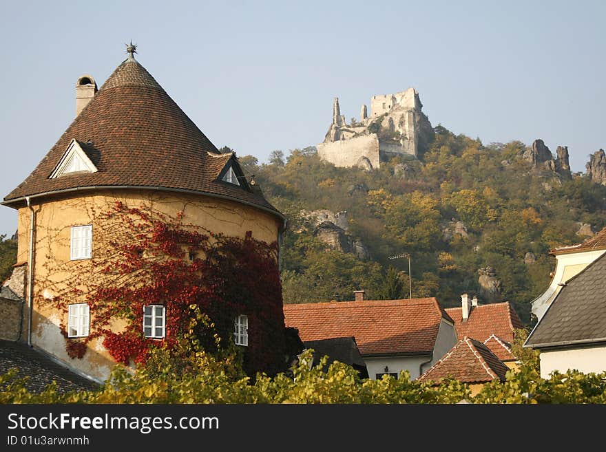 Durnstein, Austria, Kuenringer Castle ruins overlooking D�rnstein. Richard the Lionheart was held prisoner here