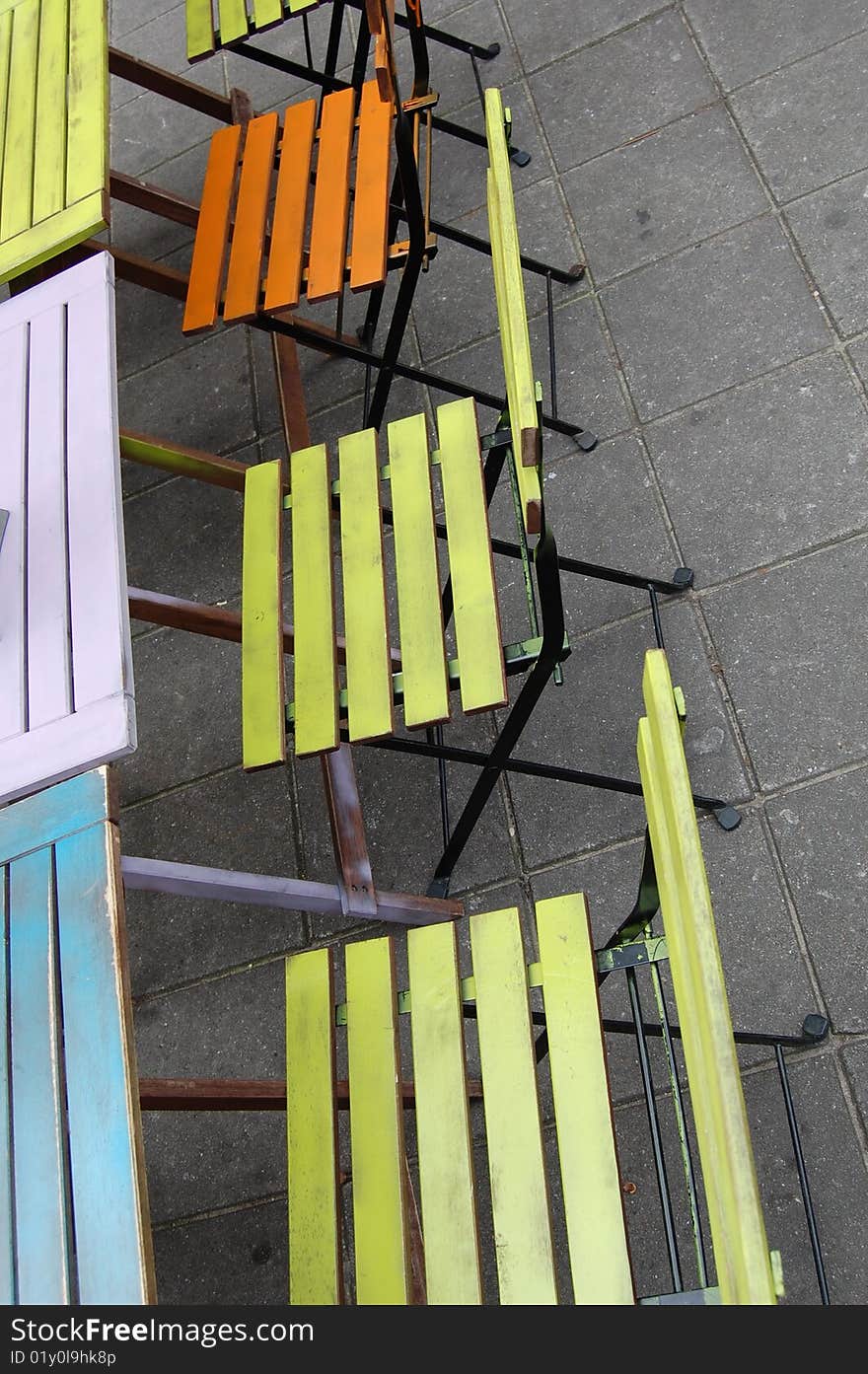 Tables and chairs on a terras for a meeting