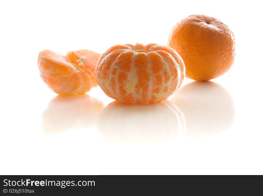 Peeled mandarins