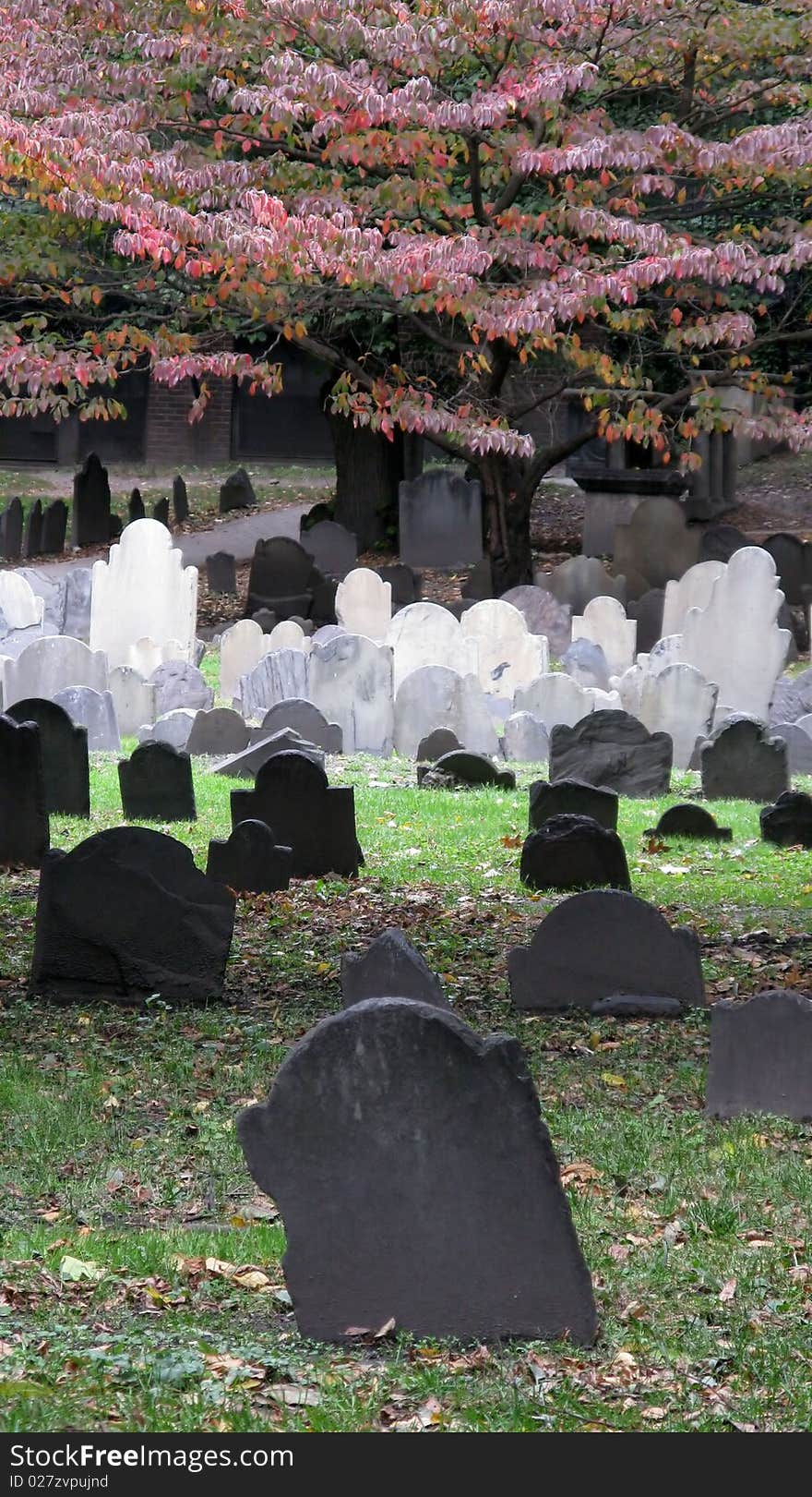 Granary burial ground in downtown boston, massachusetts. Granary burial ground in downtown boston, massachusetts