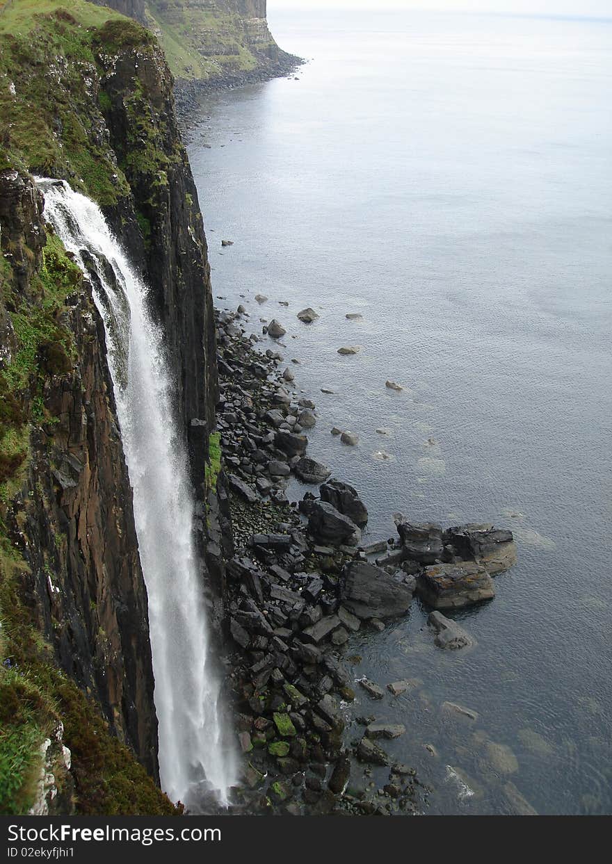 Kilt Rock Waterfall