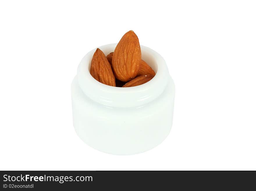 Cosmetic cream with almonds