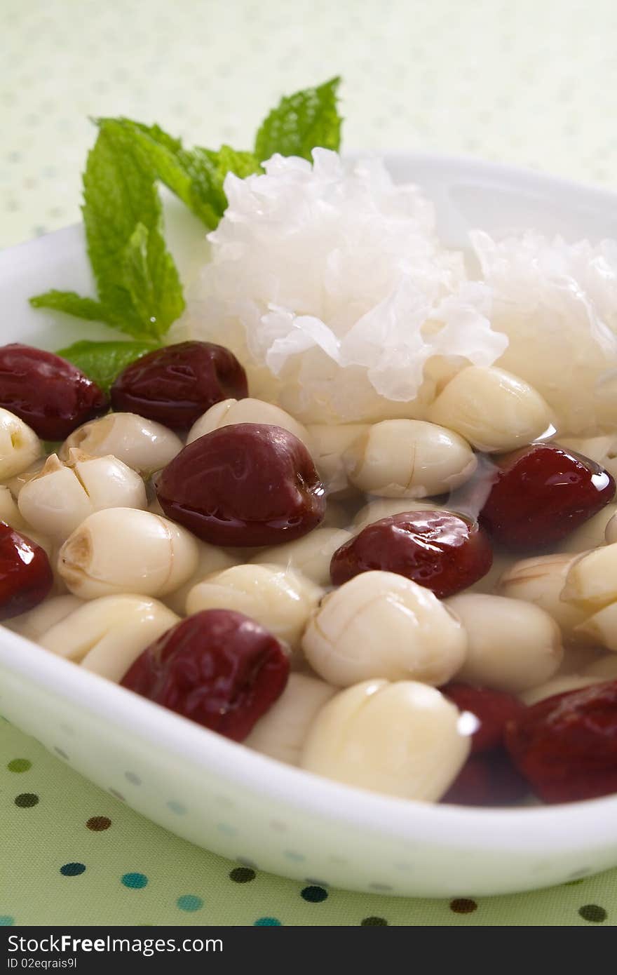 Lotus seeds, jujubes (Chinese red dates), and white wood ear fungus (also snow fungus or silver tree ear fungus). Eaten as Chinese medicine. Lotus seeds, jujubes (Chinese red dates), and white wood ear fungus (also snow fungus or silver tree ear fungus). Eaten as Chinese medicine.