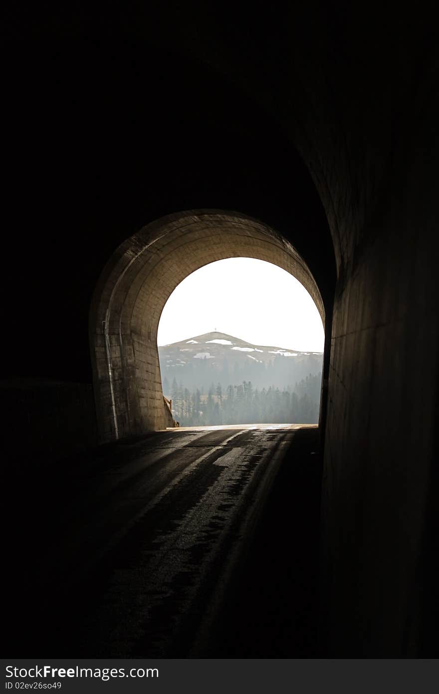 Tunnel