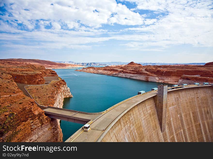 Lake and dam of glen canyon power planr. Lake and dam of glen canyon power planr