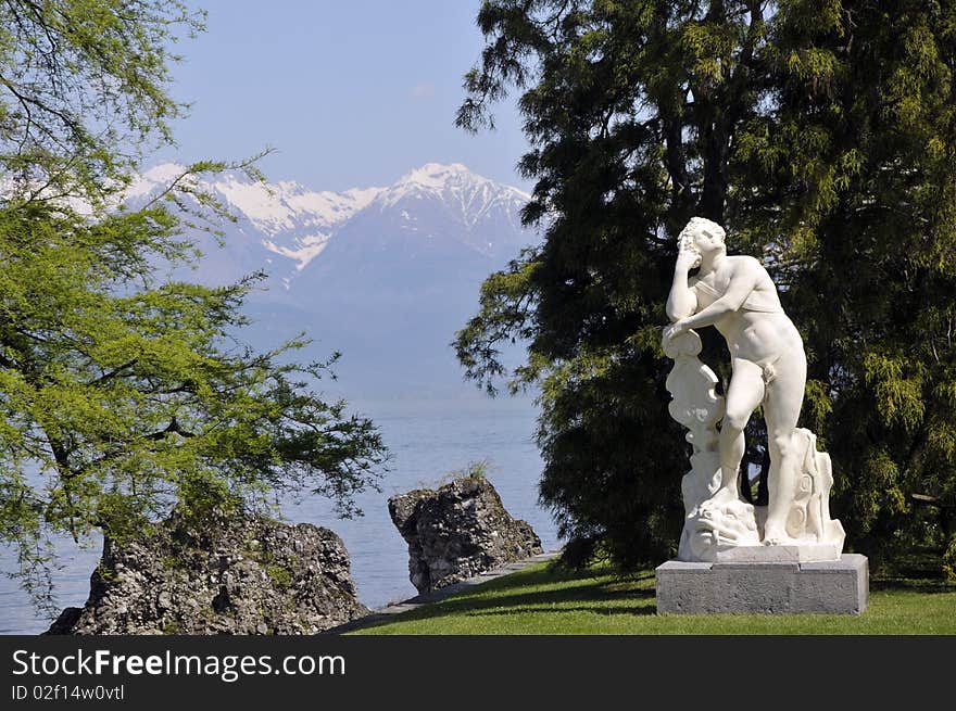 Statue in gardens, Villa Melzi, Lake Como