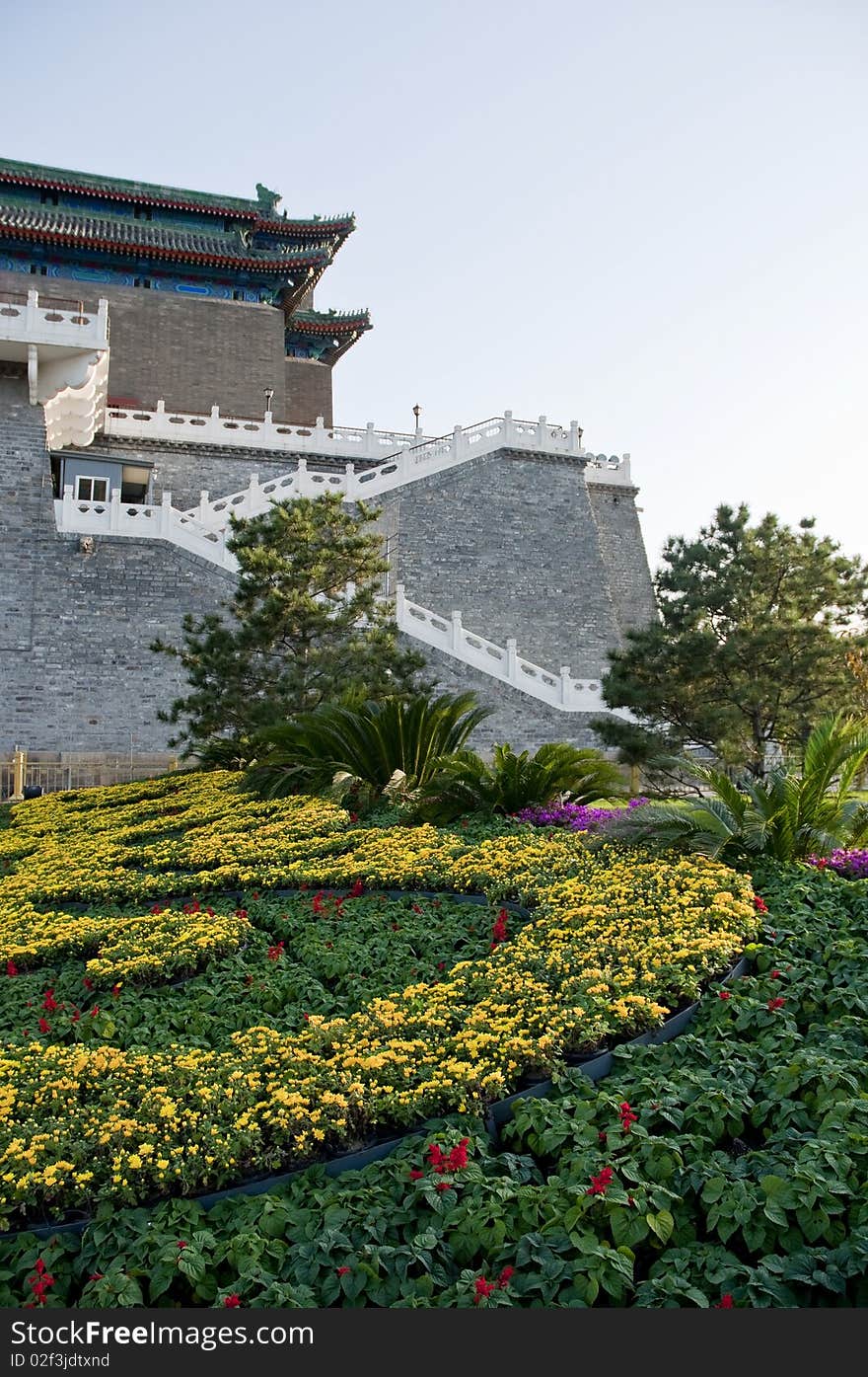 The Jianmen is a part of (The Front Gate)Qianmen. It's a very famous view point of Beijing. Chinese people built is in Min dynasty. It is five hundred and seventy years old.