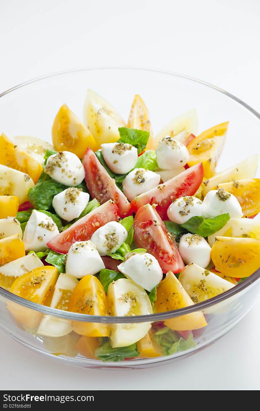 Tomato salad with mozzarella cheese