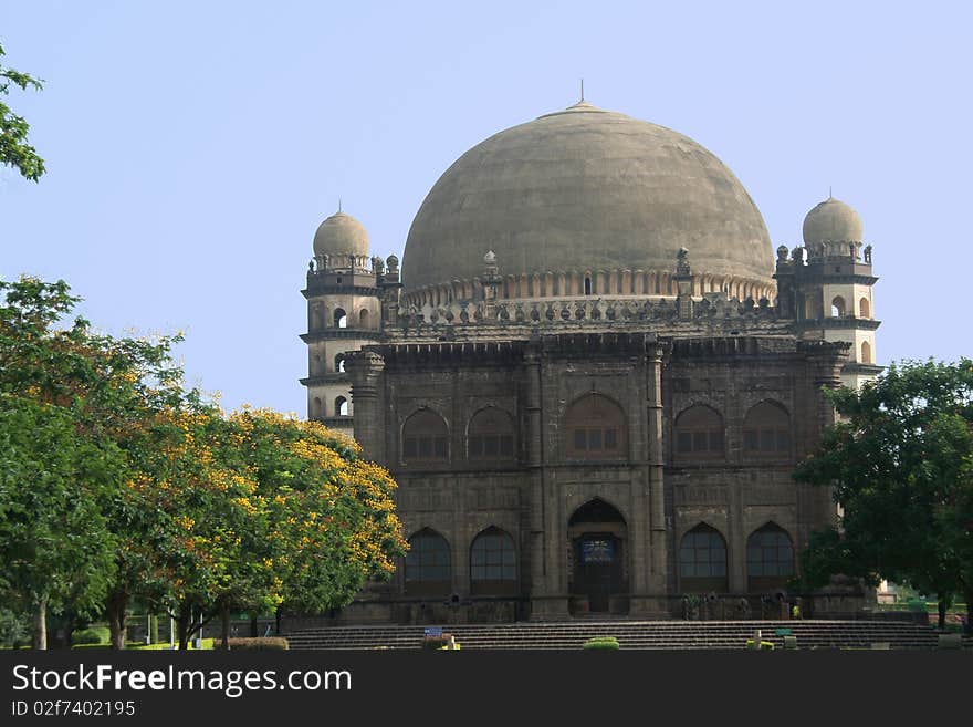 Gumbaz behind Museum