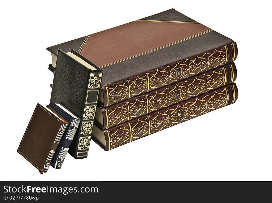 A view of an encyclopedia of old books in good condition. A view of an encyclopedia of old books in good condition