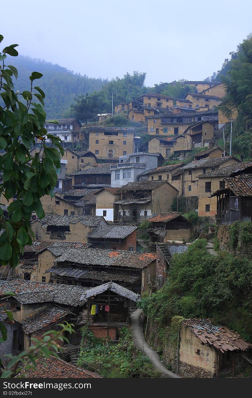 Old houses with the drying capsicum in the south of china