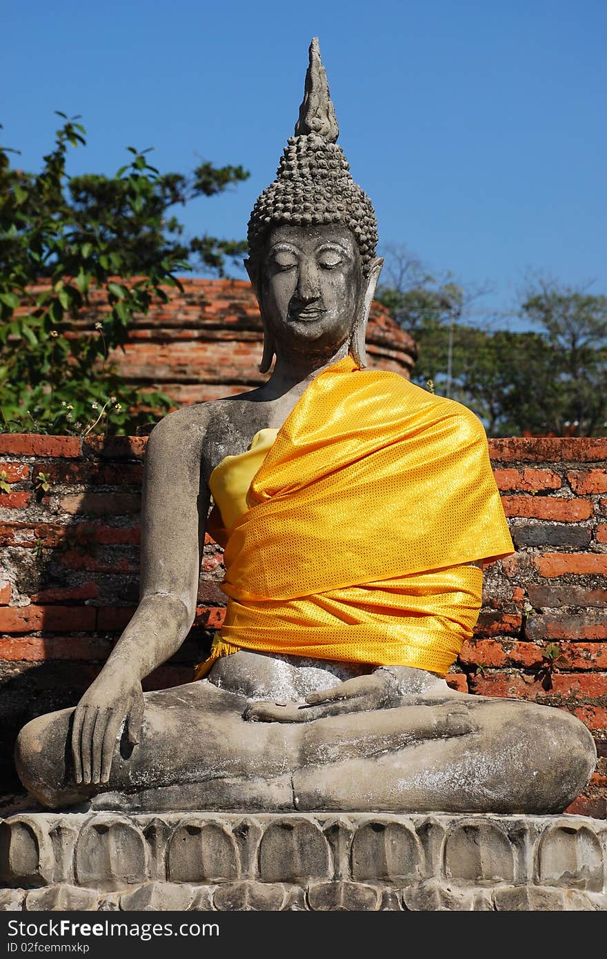 Old image of Buddha