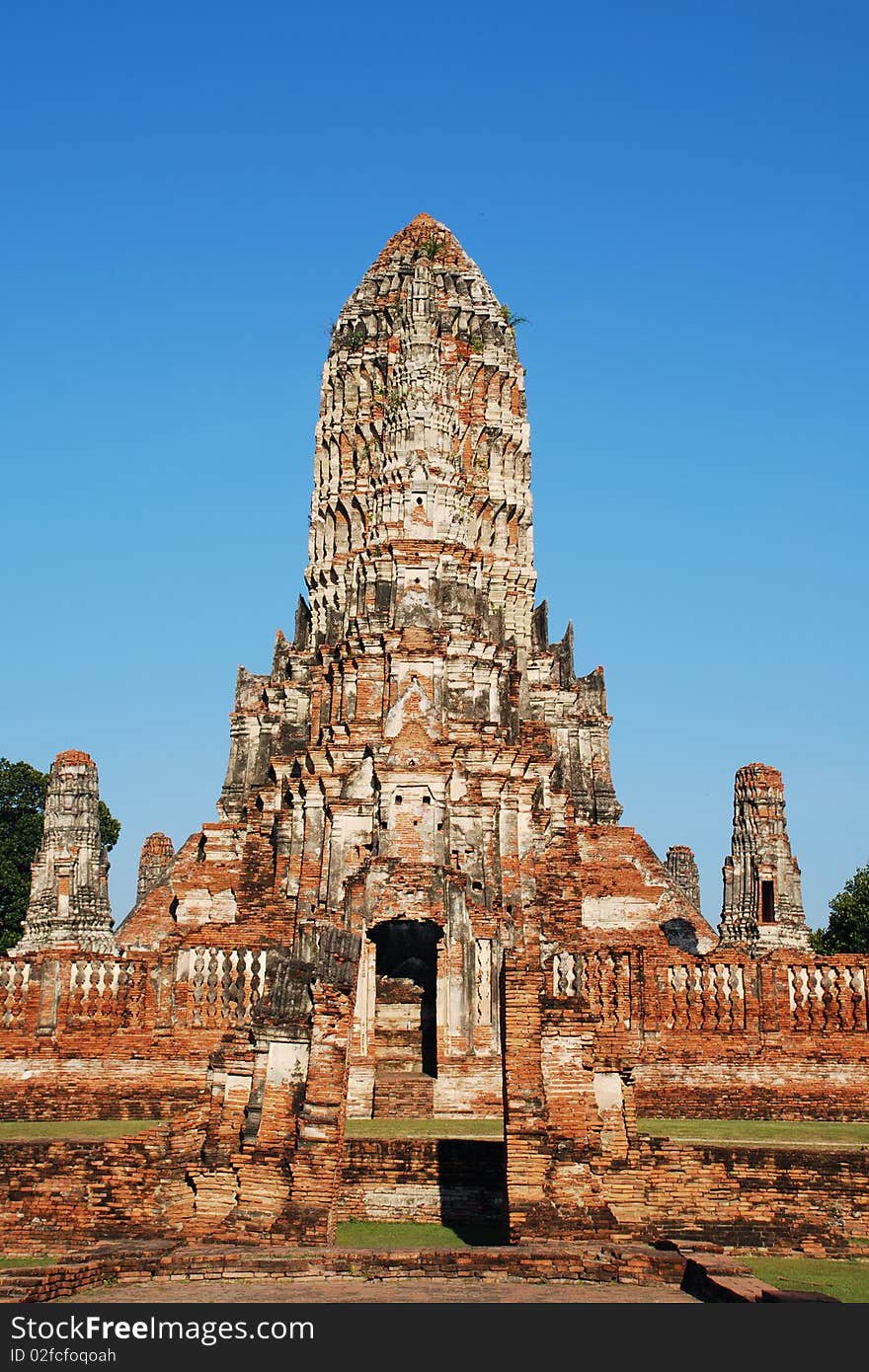 Old beauty pagoda statue in Ayuthaya Temple Thailand. Old beauty pagoda statue in Ayuthaya Temple Thailand.