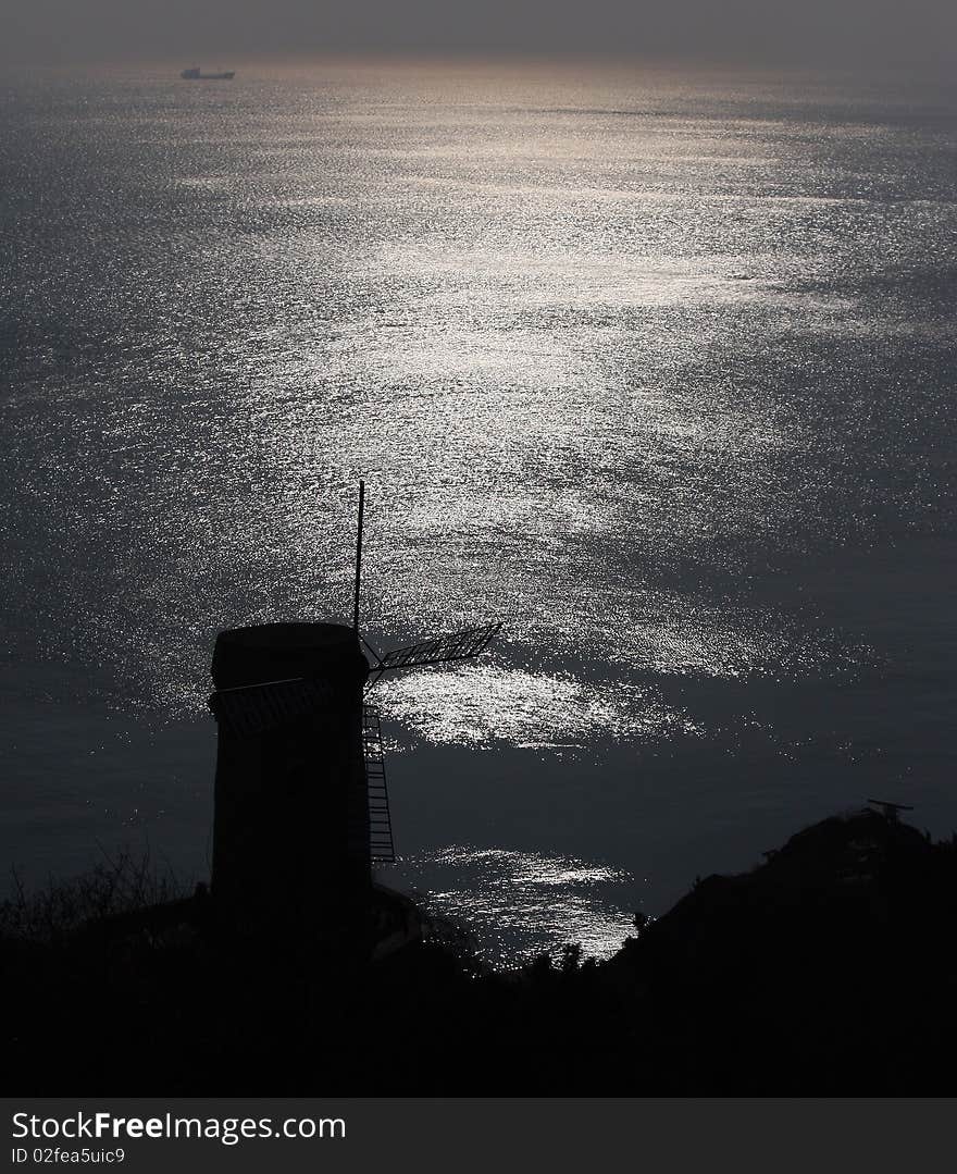 Coast Windmill