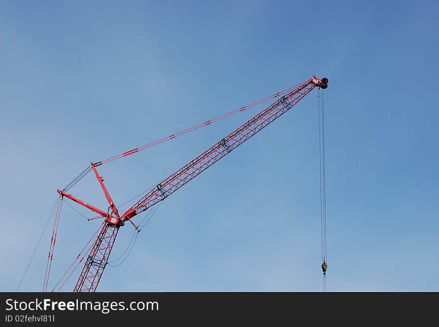 Solid construction crane