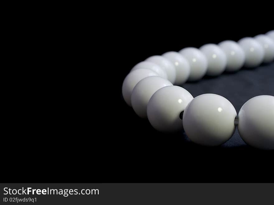 Chain from white spheres