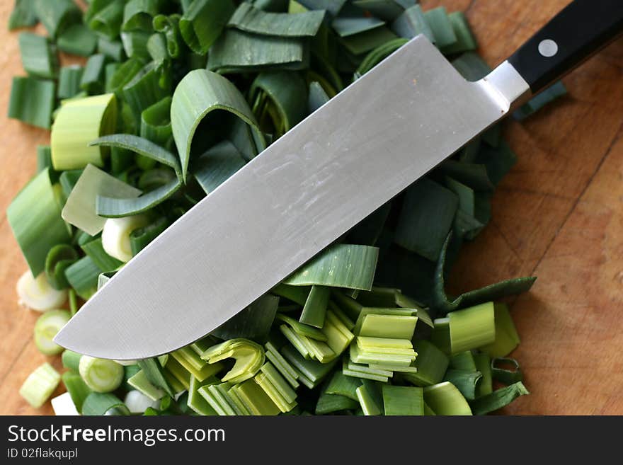 Knife and scallion