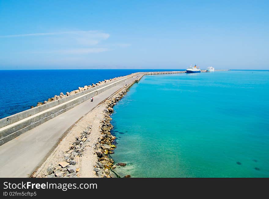 Sea separated by mooring for two coloures. Sea separated by mooring for two coloures