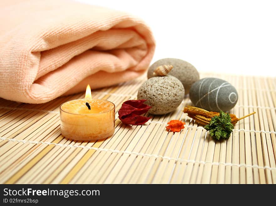 Pebbles flowers and towels - body care. Pebbles flowers and towels - body care