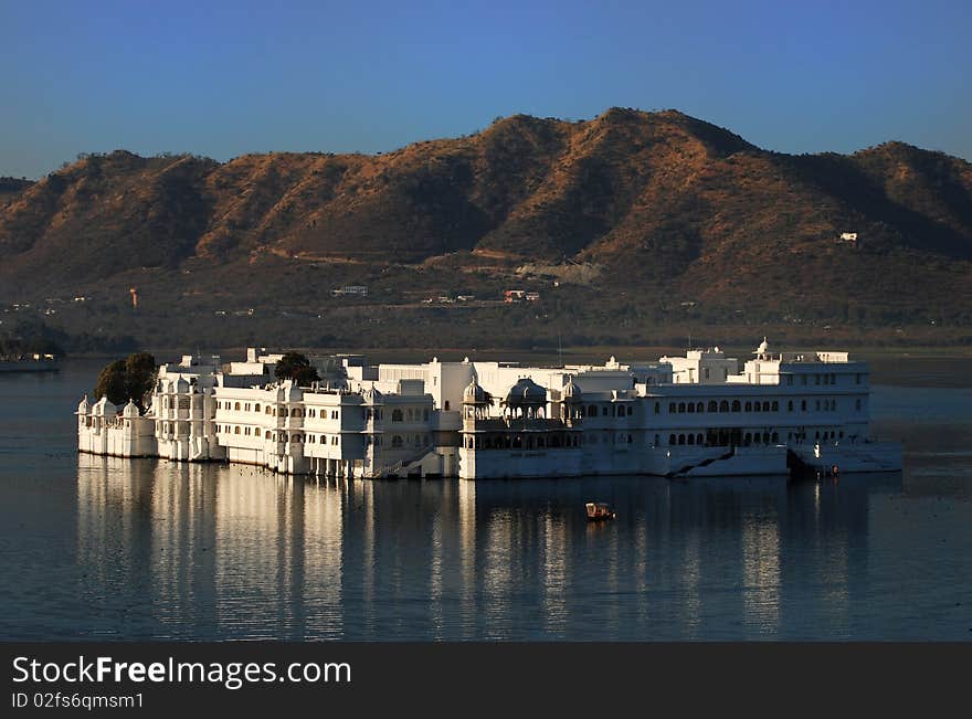 Sun rising over Lake Palace