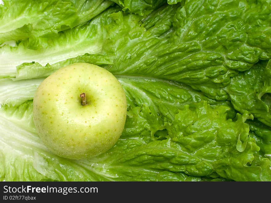 Lettuce and green apple