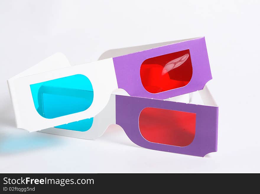 Glasses for the volumetric image