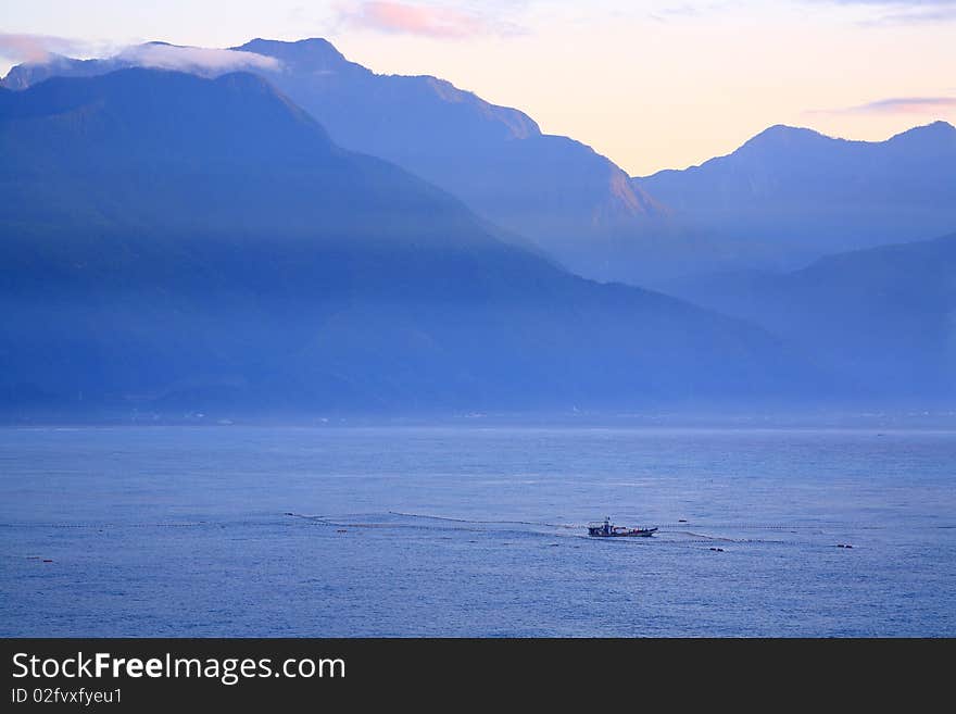 The fishing boat  crossing in the Pacific .