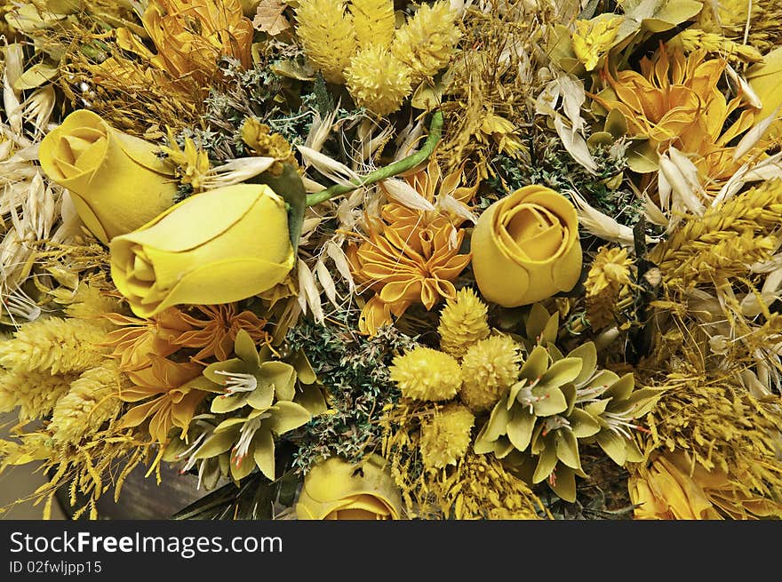 A flower arrangement to decorate a table. A flower arrangement to decorate a table