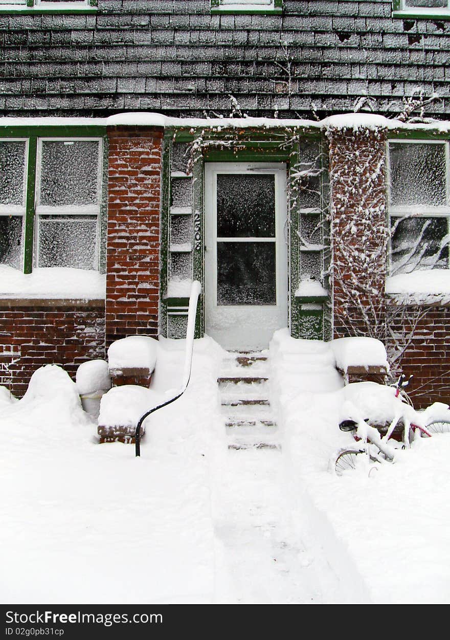 In stevens point wisconsin during mid-january, there was a a blizzard that lasted all night and all day, and for the first time in nearly 20 years, UWSP was closed. Well over 1.5 feet of snow fell that night. In stevens point wisconsin during mid-january, there was a a blizzard that lasted all night and all day, and for the first time in nearly 20 years, UWSP was closed. Well over 1.5 feet of snow fell that night.