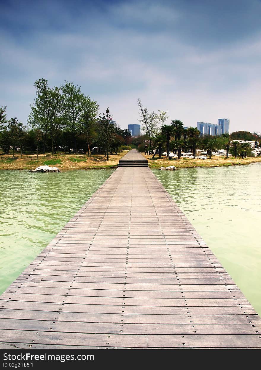 Shore of Lake Park ,wuxi， China