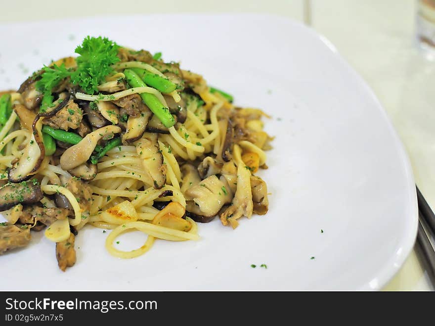 Sumptuous looking Aglio Olio spaghetti