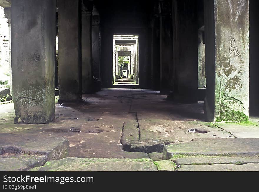 Colonnade, Ankor Wat