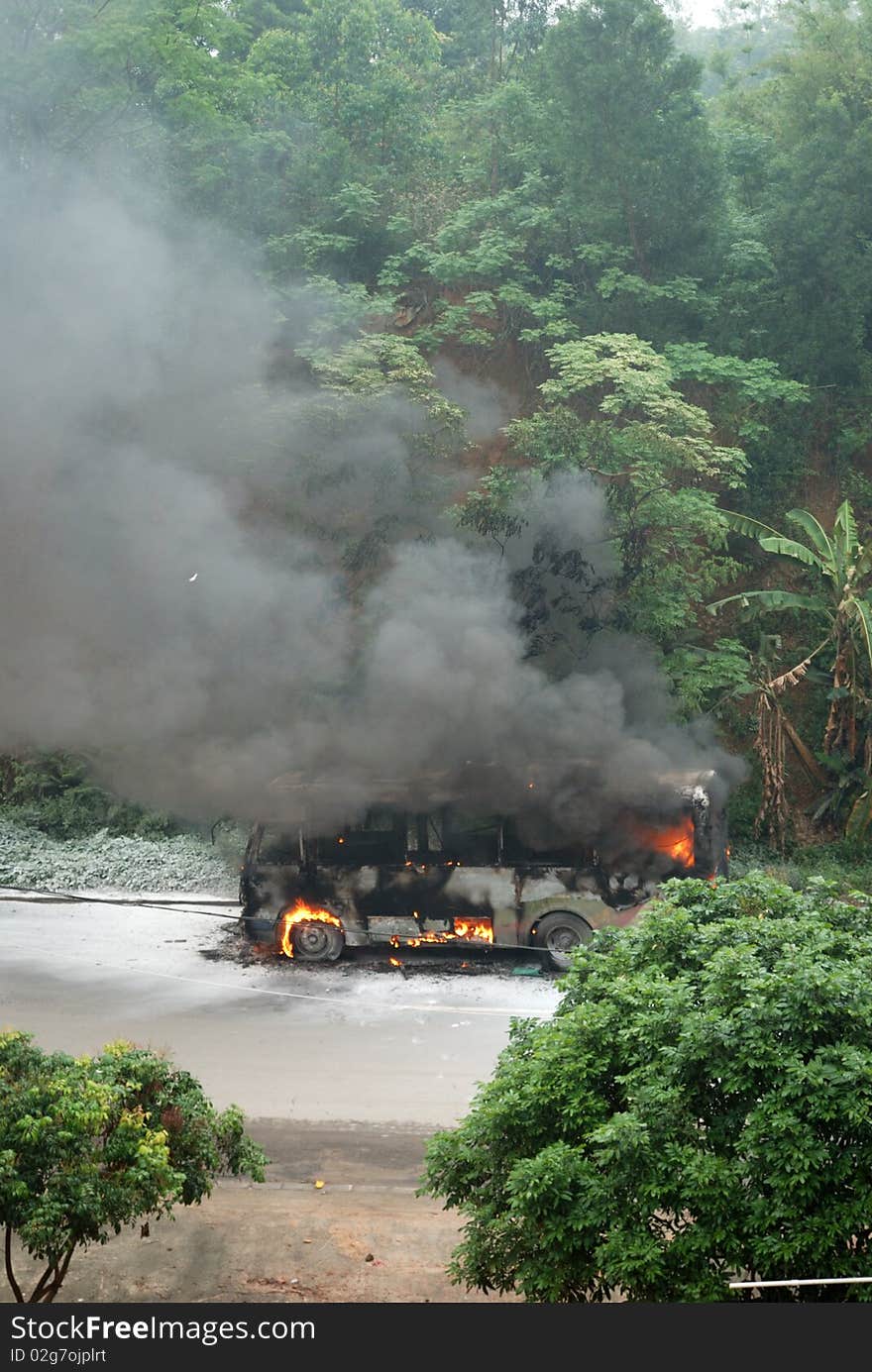 Spontaneous combustion of the bus